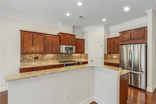 143 Barkley Lane, Sandy Springs, GA 30328