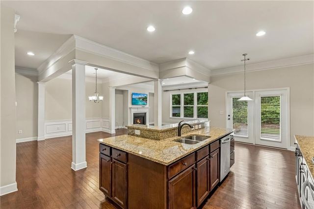 143 Barkley Lane, Sandy Springs, GA 30328