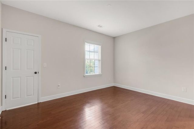 143 Barkley Lane, Sandy Springs, GA 30328
