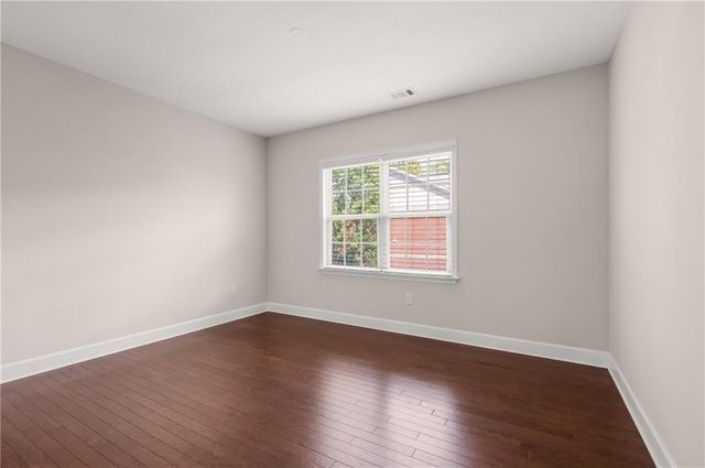 143 Barkley Lane, Sandy Springs, GA 30328