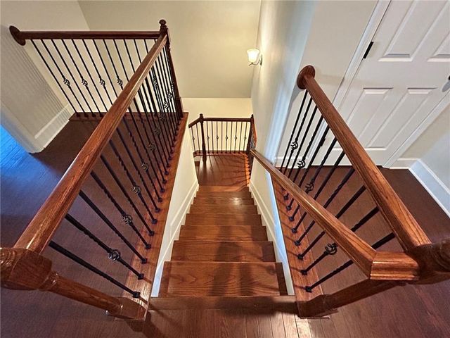 143 Barkley Lane, Sandy Springs, GA 30328