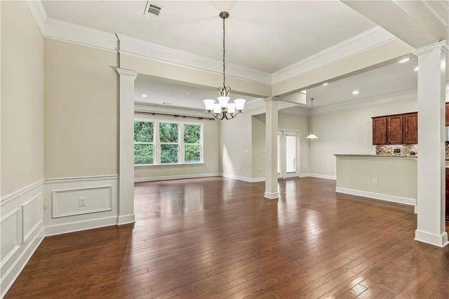 143 Barkley Lane, Sandy Springs, GA 30328