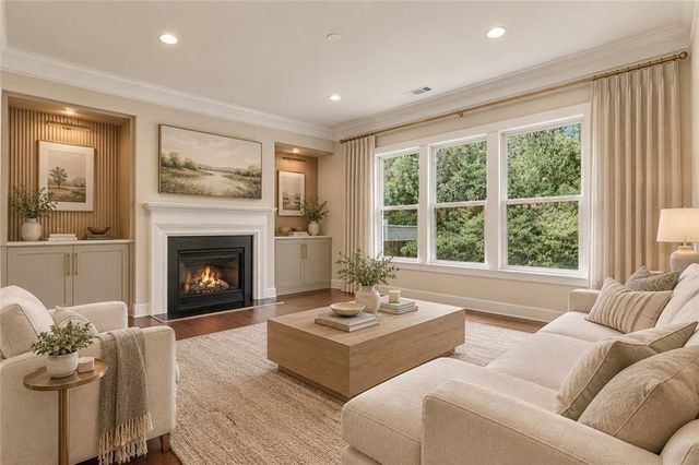 143 Barkley Lane, Sandy Springs, GA 30328