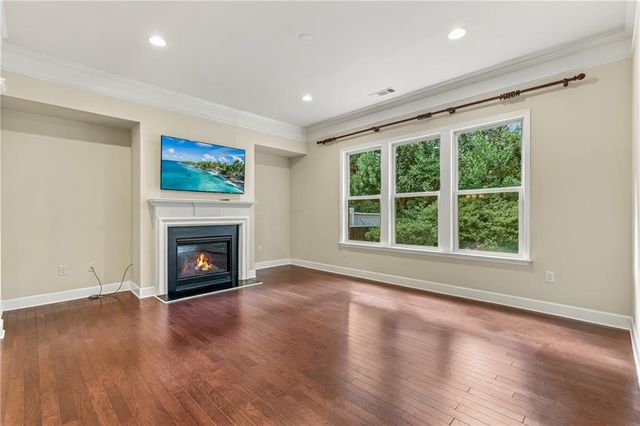 143 Barkley Lane, Sandy Springs, GA 30328