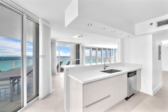 16485 Collins Ave 2136, Sunny Isles Beach, FL 33160