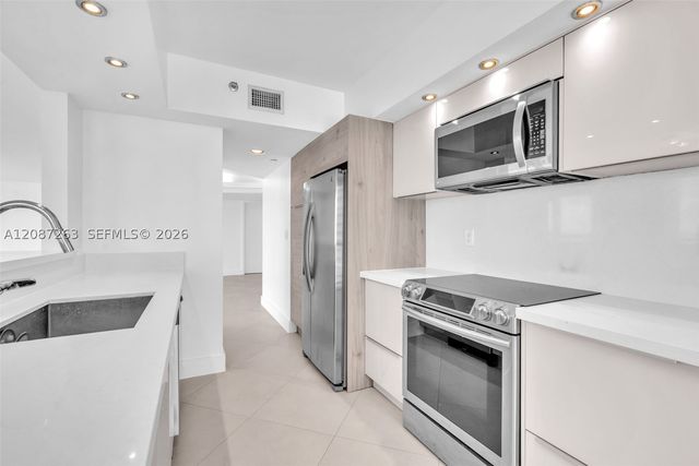 16485 Collins Ave 2136, Sunny Isles Beach, FL 33160