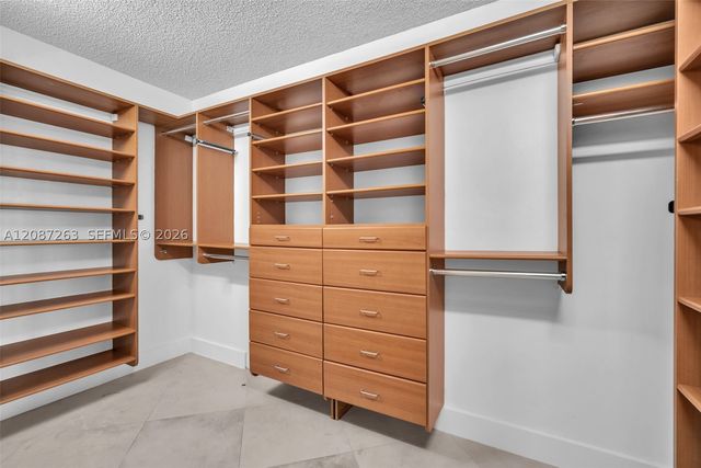 16485 Collins Ave 2136, Sunny Isles Beach, FL 33160