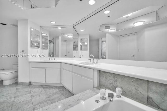 16485 Collins Ave 2136, Sunny Isles Beach, FL 33160