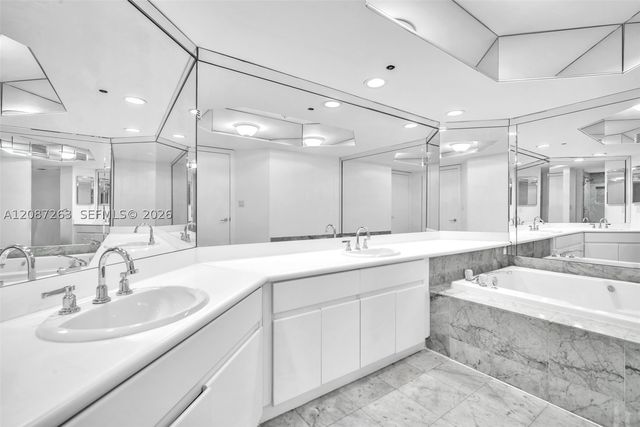 16485 Collins Ave 2136, Sunny Isles Beach, FL 33160
