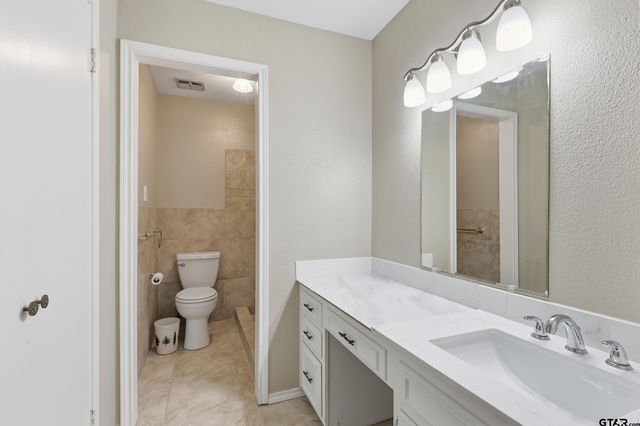 108 Brenda Dr., Mt Pleasant, TX 75455
