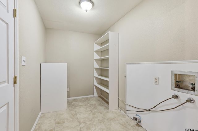 108 Brenda Dr., Mt Pleasant, TX 75455