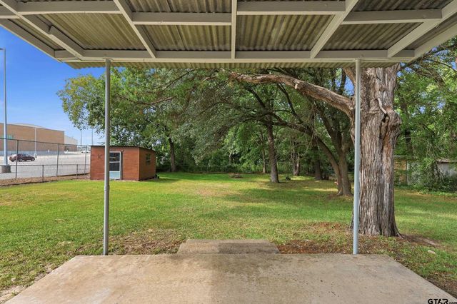 108 Brenda Dr., Mt Pleasant, TX 75455