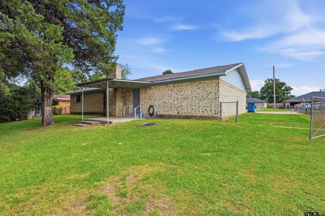 108 Brenda Dr., Mt Pleasant, TX 75455