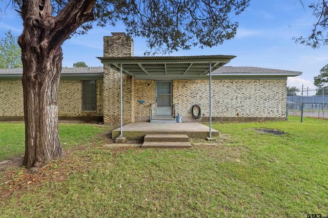 108 Brenda Dr., Mt Pleasant, TX 75455