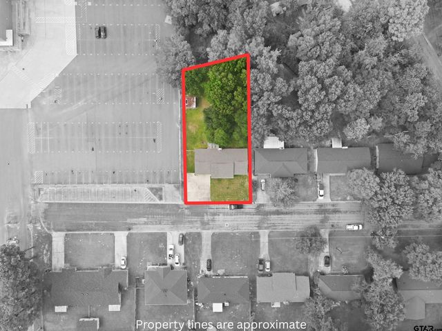 108 Brenda Dr., Mt Pleasant, TX 75455