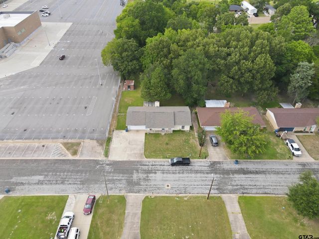 108 Brenda Dr., Mt Pleasant, TX 75455