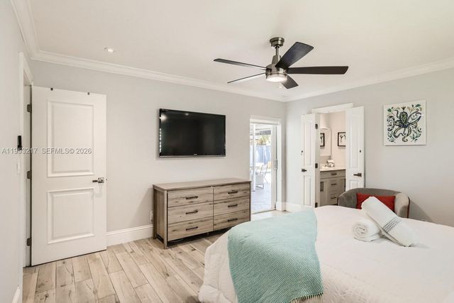 5117 Cleveland St, Hollywood, FL 33021