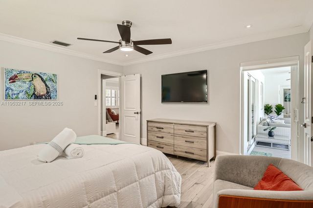 5117 Cleveland St, Hollywood, FL 33021