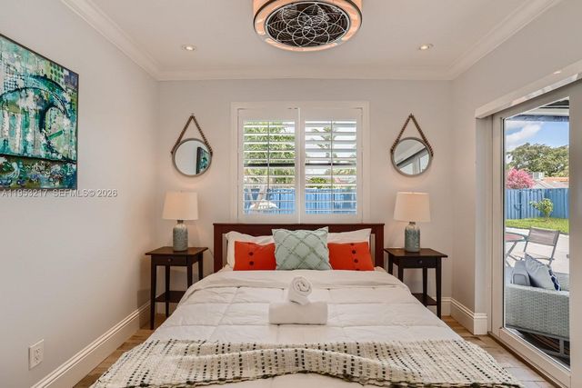 5117 Cleveland St, Hollywood, FL 33021