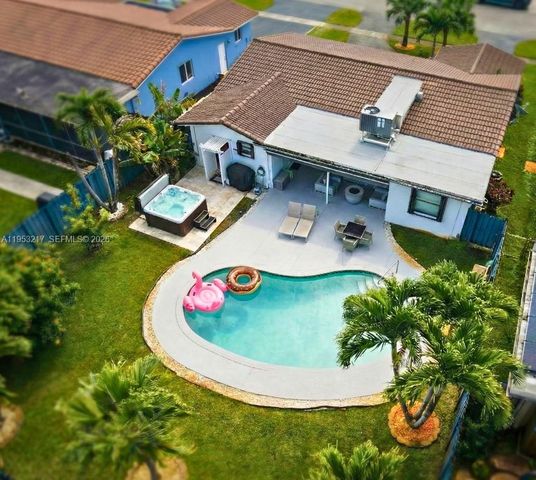 5117 Cleveland St, Hollywood, FL 33021