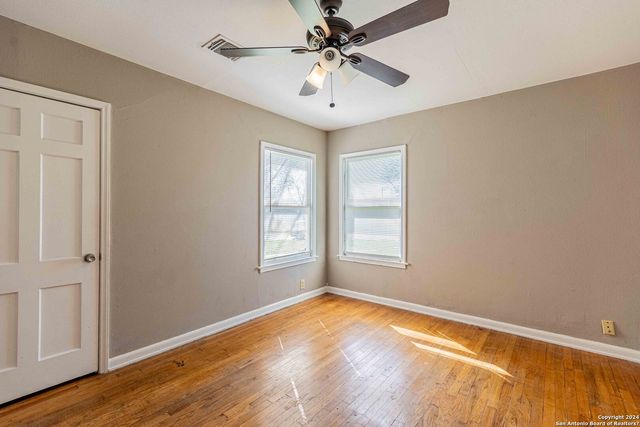 461 Westminster Ave, San Antonio, TX 78228