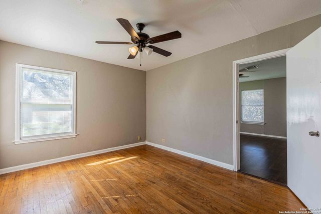 461 Westminster Ave, San Antonio, TX 78228