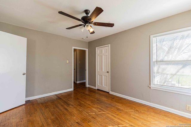 461 Westminster Ave, San Antonio, TX 78228