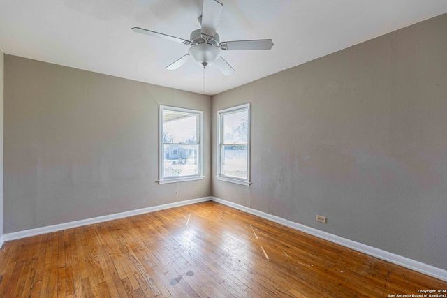 461 Westminster Ave, San Antonio, TX 78228