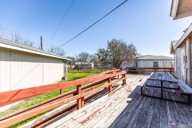 461 Westminster Ave, San Antonio, TX 78228