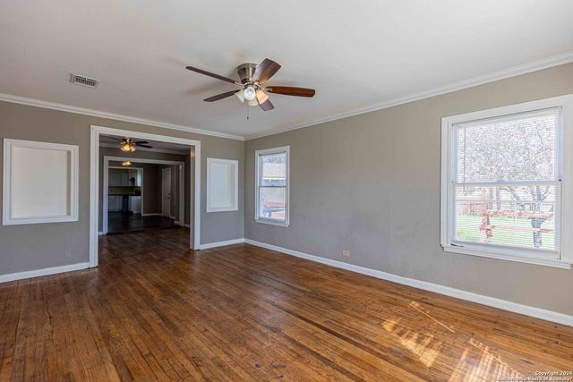 461 Westminster Ave, San Antonio, TX 78228