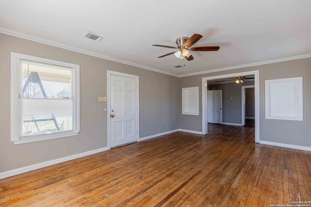 461 Westminster Ave, San Antonio, TX 78228