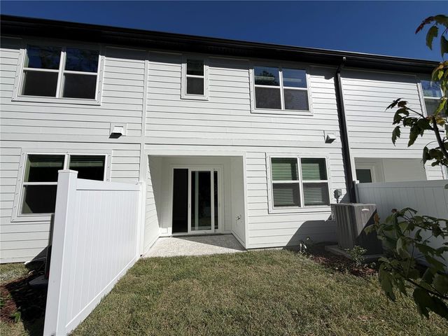 7518 DEER VALLEY CIRCLE, Tampa, FL 33635