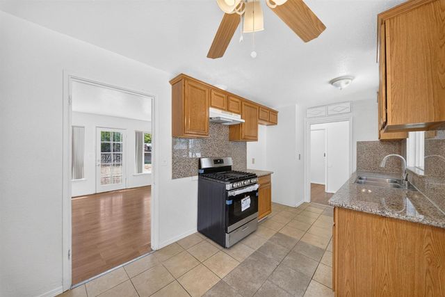 2903 N Fisher Street, Fresno, CA 93703