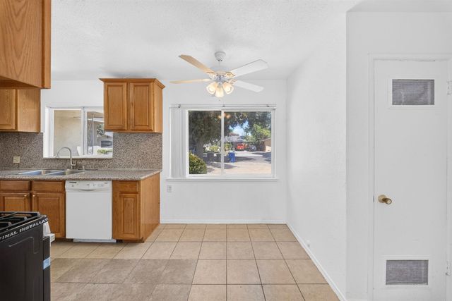 2903 N Fisher Street, Fresno, CA 93703