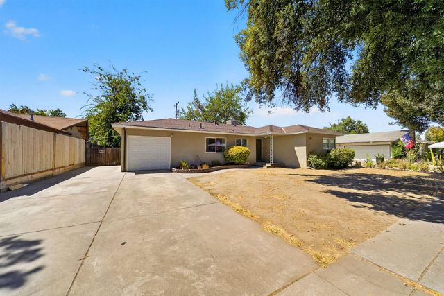 2903 N Fisher Street, Fresno, CA 93703