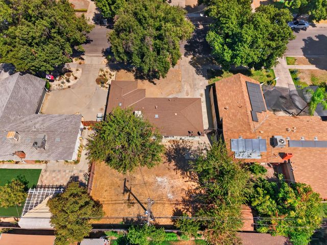 2903 N Fisher Street, Fresno, CA 93703