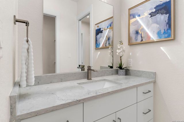 2105 Passare, New Braunfels, TX 78132