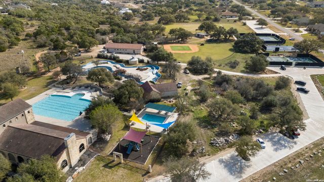 2105 Passare, New Braunfels, TX 78132