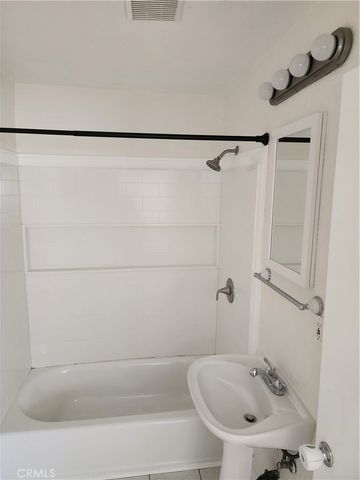 8632 Park, Bellflower, CA 90706