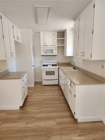 8632 Park, Bellflower, CA 90706