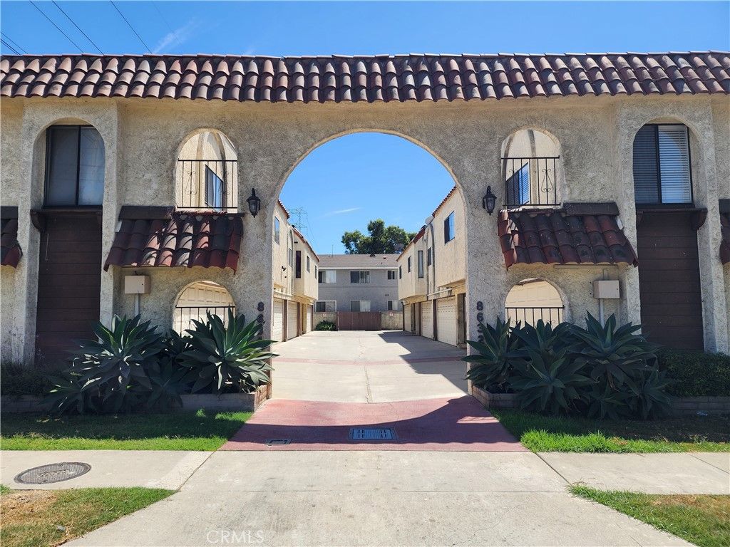 8632 Park, Bellflower, CA 90706