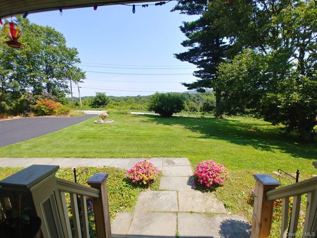 165 Round Hill Road, Washingtonville, NY 10992
