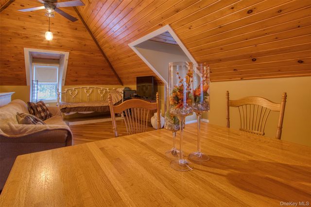 165 Round Hill Road, Washingtonville, NY 10992