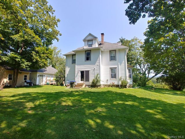 165 Round Hill Road, Washingtonville, NY 10992