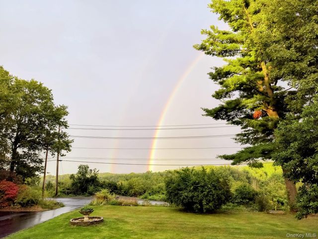 165 Round Hill Road, Washingtonville, NY 10992