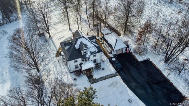 165 Round Hill Road, Washingtonville, NY 10992