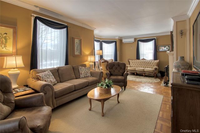 165 Round Hill Road, Washingtonville, NY 10992