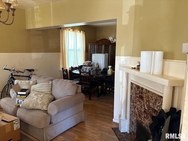 829 E MCCLURE Avenue, Peoria, IL 61604