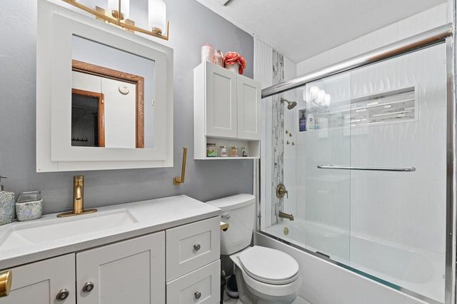 9826 W Menomonee Park COURT, Milwaukee, WI 53225