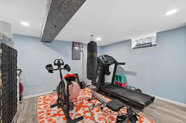 9826 W Menomonee Park COURT, Milwaukee, WI 53225